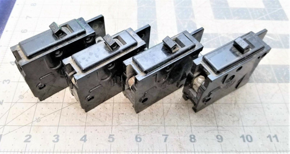 LOT of (4) ITE SIEMENS TYPE EQ-B BQ1B020 20 AMP 1-POLE BOLT-IN BREAKERS [A5FL