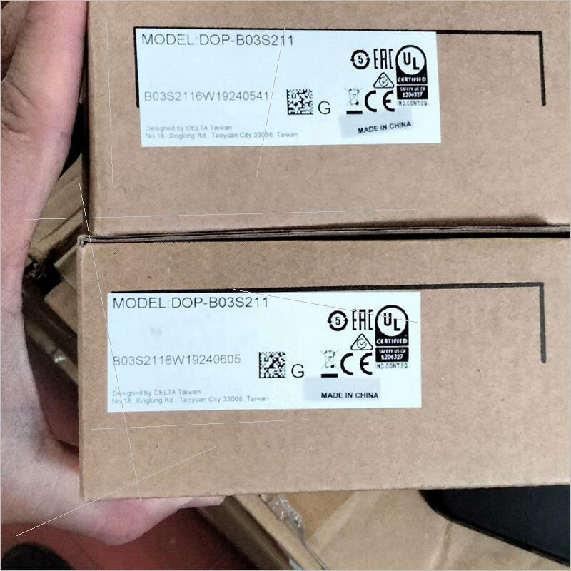 1PC New Genuine DELTA DOP-B03S211 HMI In Box