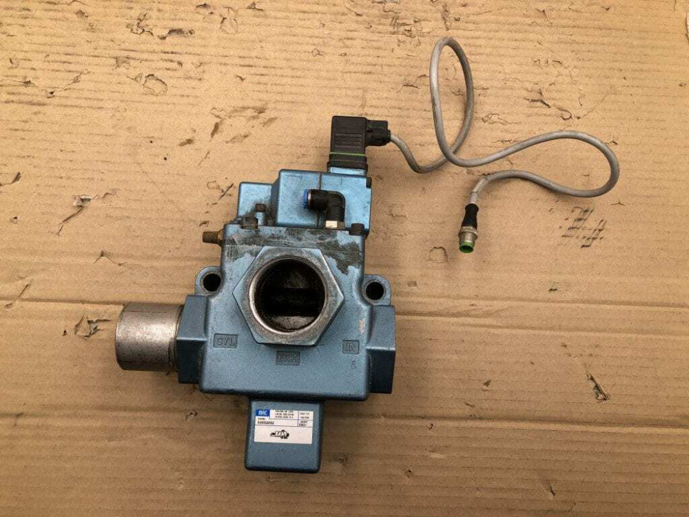 MAC 54952052 2 position, 3 way, 3 ported Solenoid Valve VAC to 150PSI