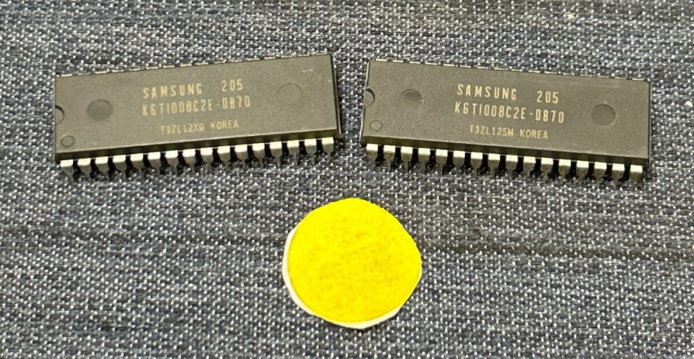 SAMSUNG INTEGRATED CIRCUIT K6T1008C2E-DB70   PDIP32   LOT OF 2