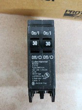 1- NEW Eaton BD3030 Cutler-Hammer 30/30A 120/240V Tandem  Circuit Breaker