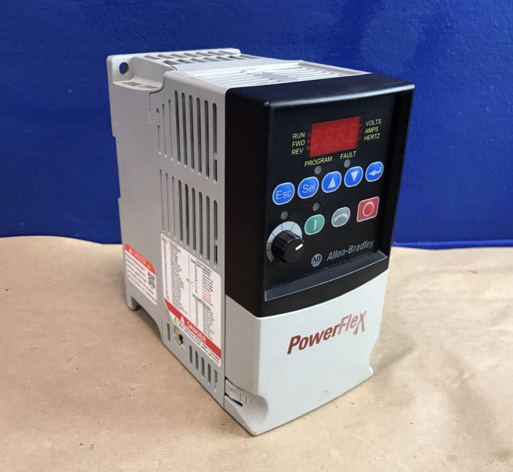 ALLEN BRADLEY 22A-D2P3N104 PowerFlex4 AC Drive 1.0HP FRN. 7.02