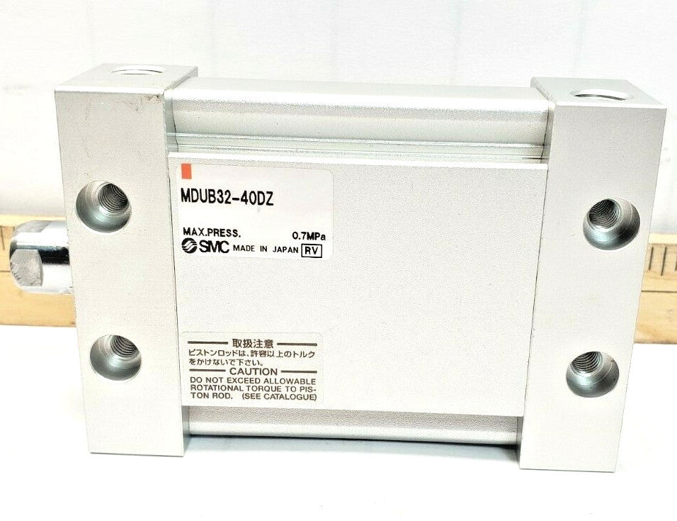 New SMC Compact Pneumatic Plate Cylinder 0.7 MPa 32mm X 40mm  MDUB32-40DZ