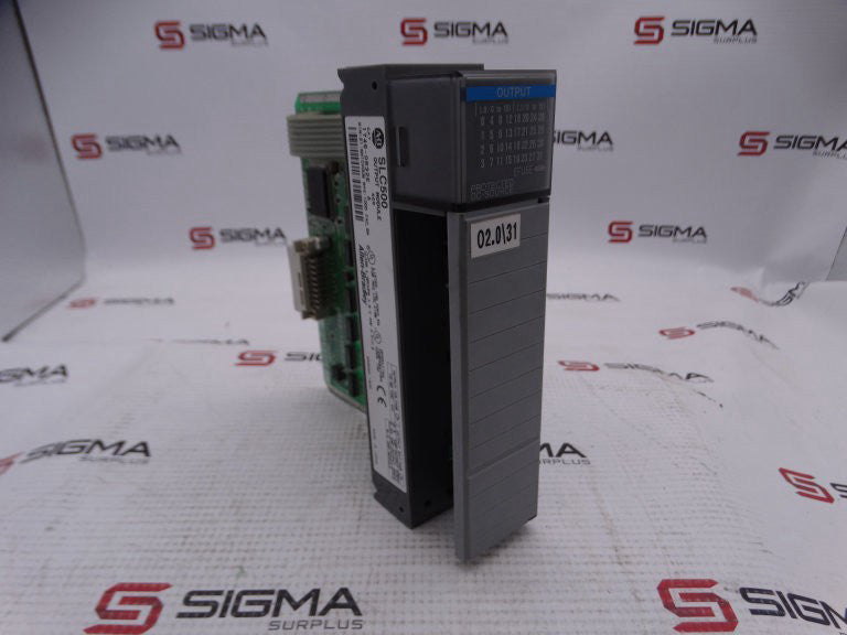 ALLEN BRADLEY 1746-OB32E SERIES A PLC MODULE