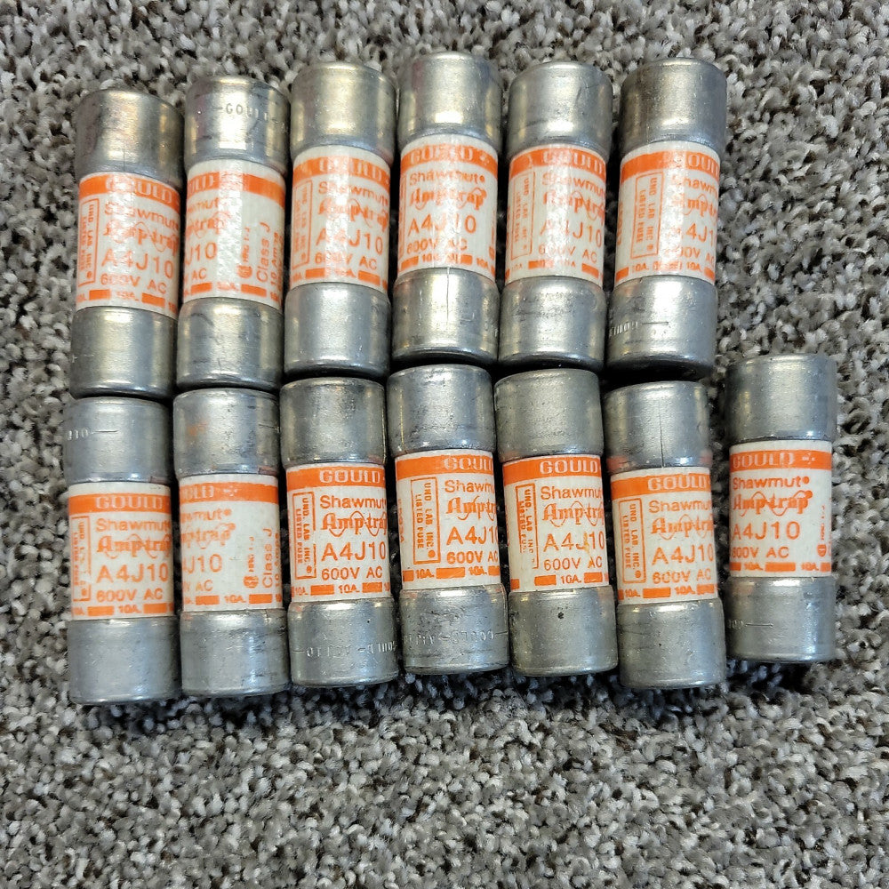1 GOULD SHAWMUT A4J10 FUSE 600V AMP-TRAP  NEW OLD STOCK 