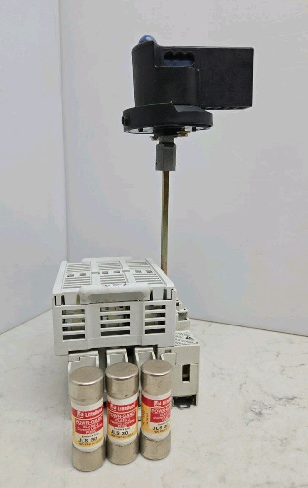 Eaton Cutler Hammer C363UC30JT Fusible Disconnect Switch J30A 600Vac 3Ph 250Vdc