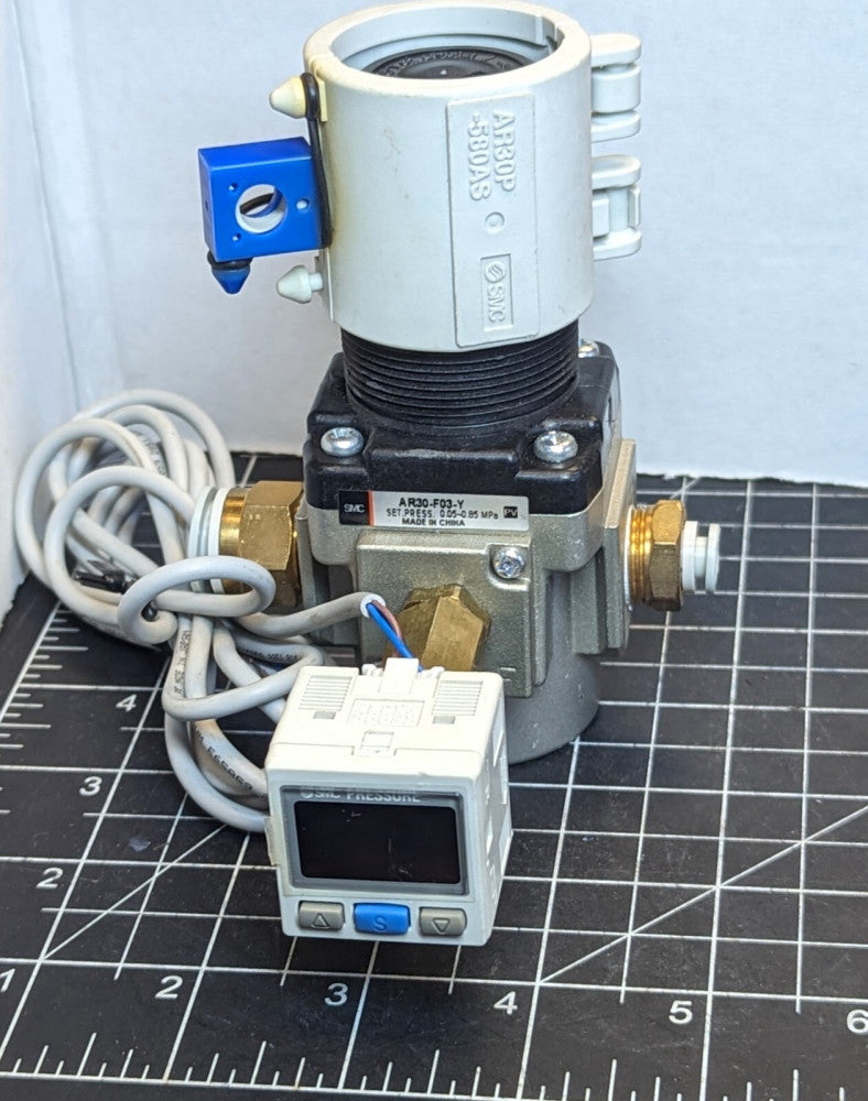SMC AR30-F03-Y regulator & ISE30A-01-P Digital Pressur Switch WORKING PULL [C5B1