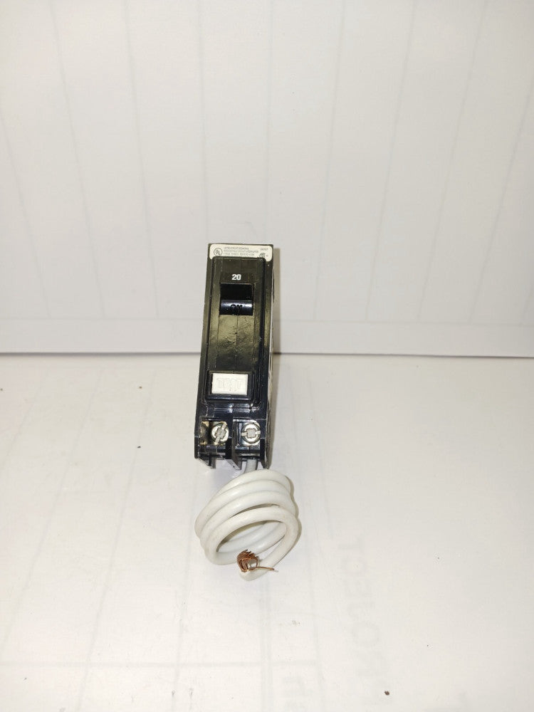 CUTLER HAMMER 2O AMP CIRCUIT BREAKER GFCI 120/240 VAC 22 KAIC QBHGF1020