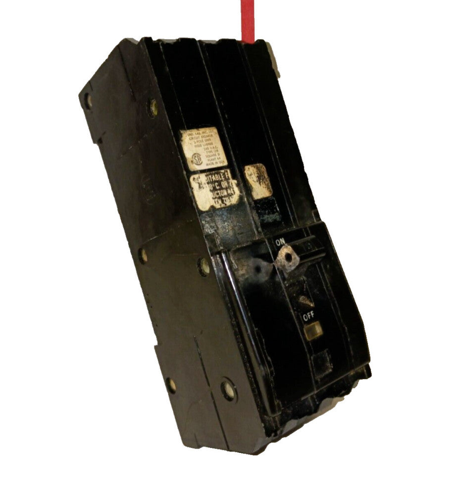 SQUARE D 70 AMP CIRCUIT BREAKER 3 POLE 240 VAC  Q1B3070