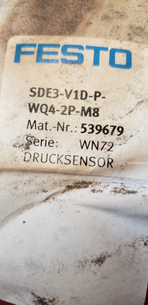 New FESTO SDE3-V1D-P-WQ4-2P-M8 Pressure Sensor  ( B2-4A)
