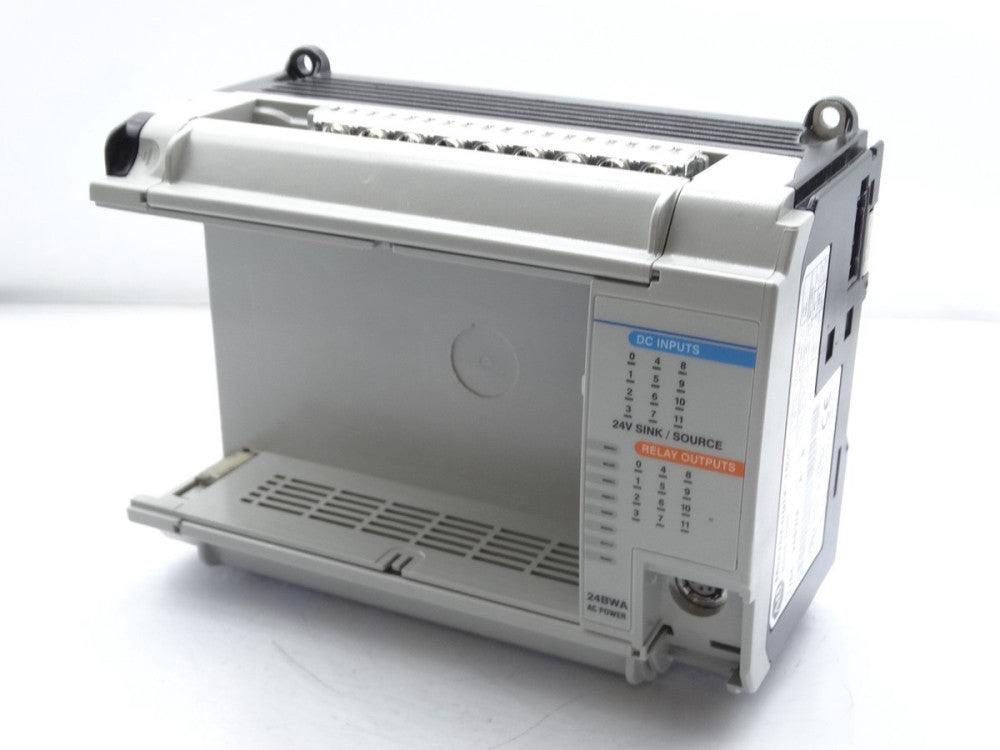 ALLEN BRADLEY 1764-24BWA PLC MODULE