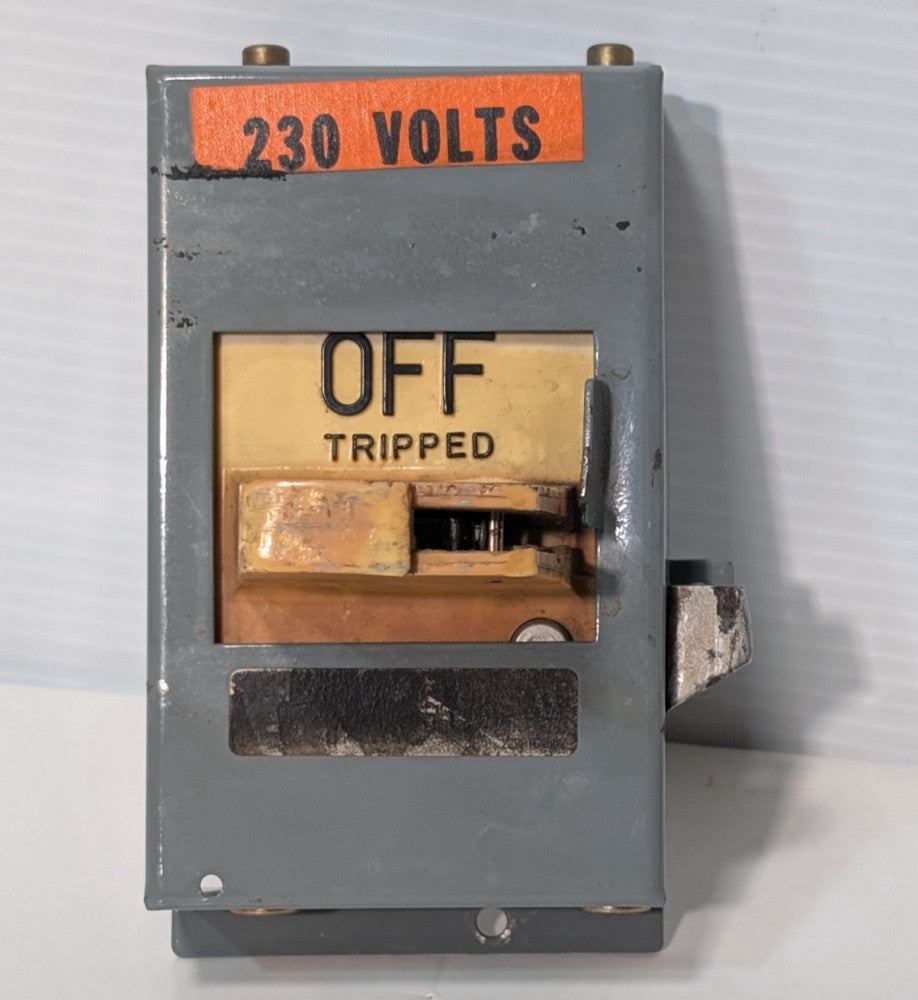 Unbranded industrial metal housing molded case circuit breaker switch, 230 Volts