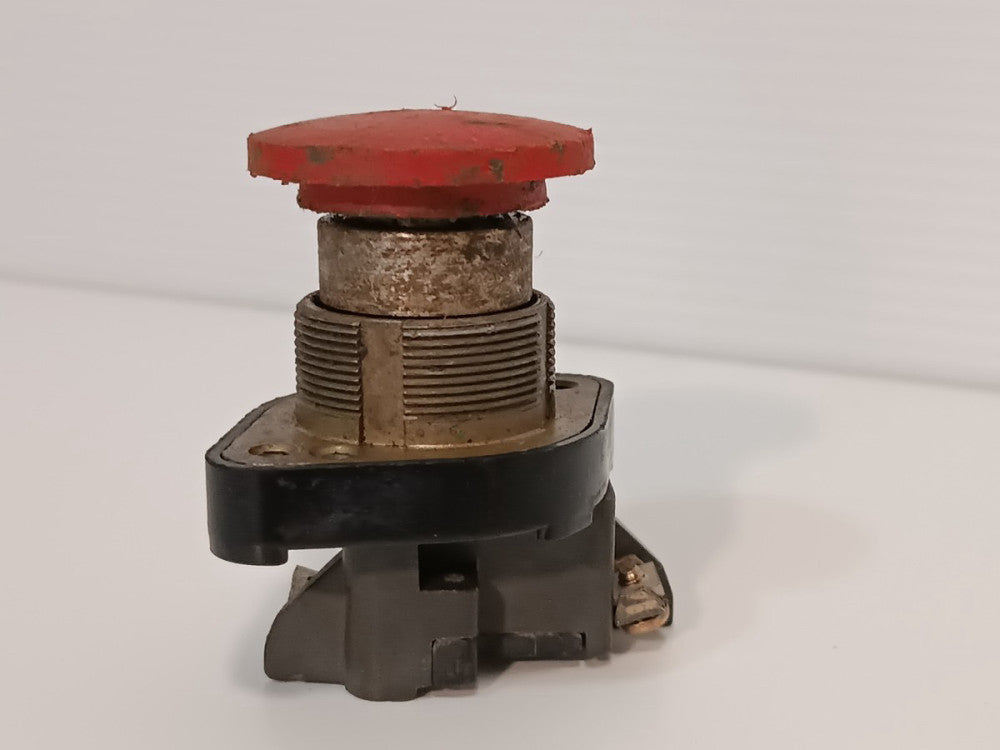 Westinghouse 0T2D Red Emergency Stop Push Button Control Switch Assy, 600VAC/DC