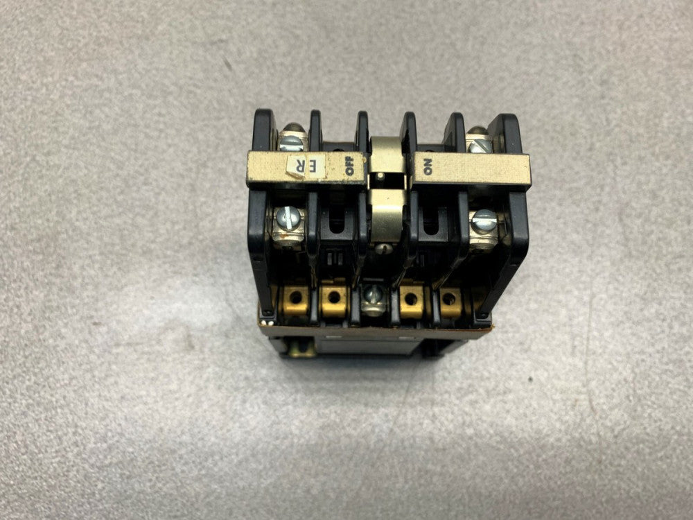 NEW NO BOX GE RELAY CF120A36402