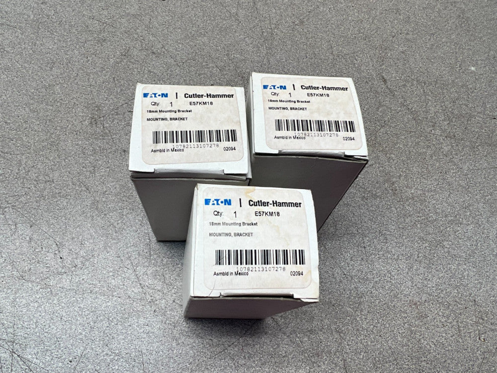 LOT OF 3 NEW IN BOX EATON MOUNTING BRACKET E57KM18