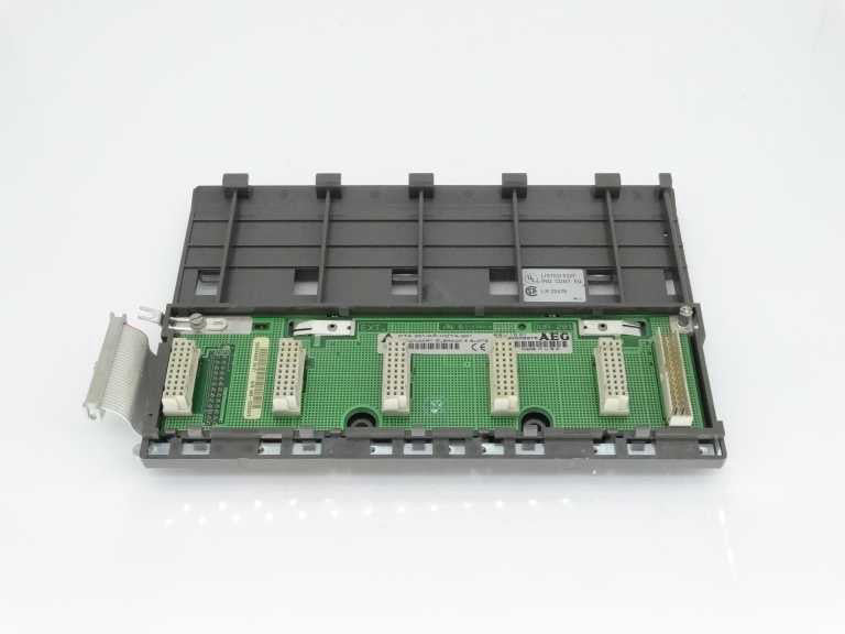 SCHNEIDER ELECTRIC AS-HDTA-201 PLC RACK
