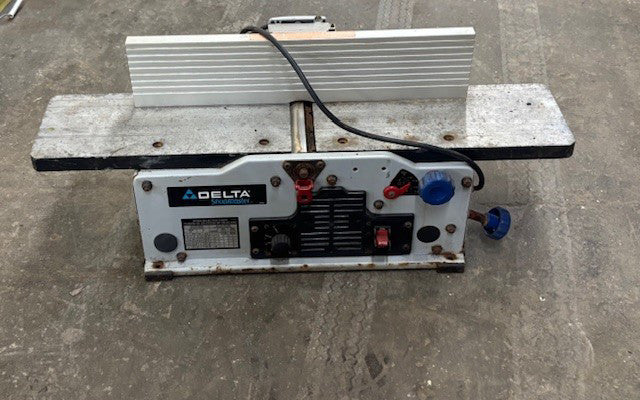 DELTA MASTER 6" VARIABLE SPEED BENCH JOINTER MODEL JT160