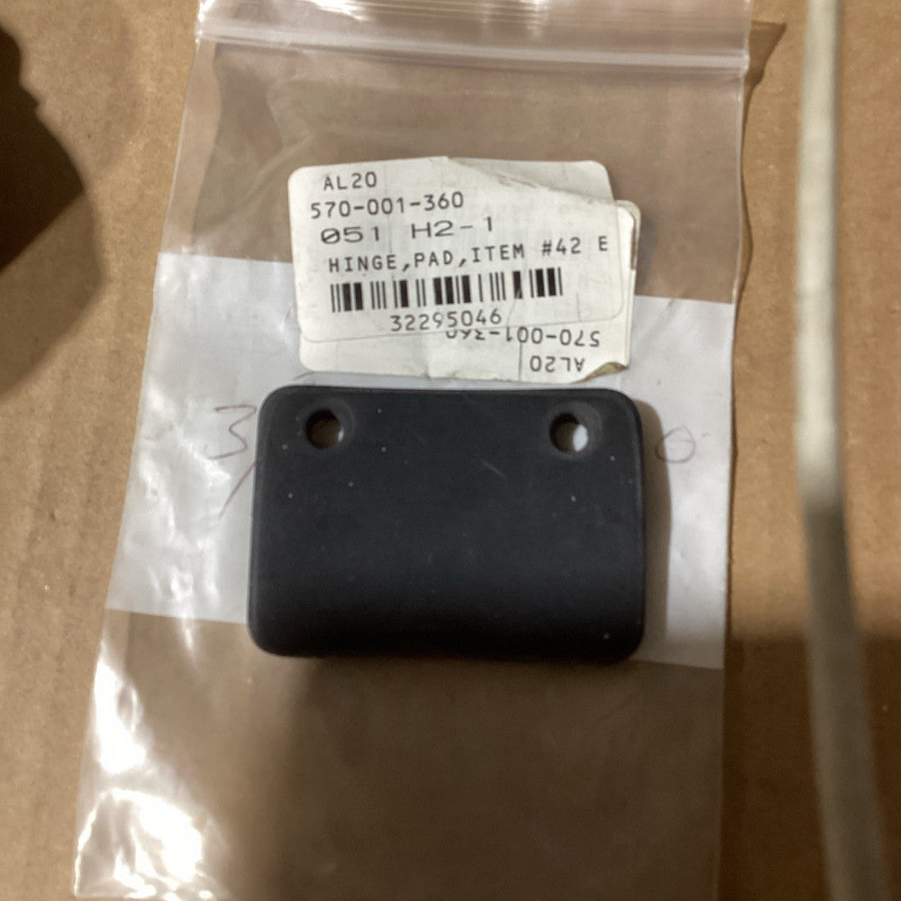 V570-001-360 Pad, Hinge (Buna-N) Fits SANDPIPER® Pumps, OEM P/N 570.001.360