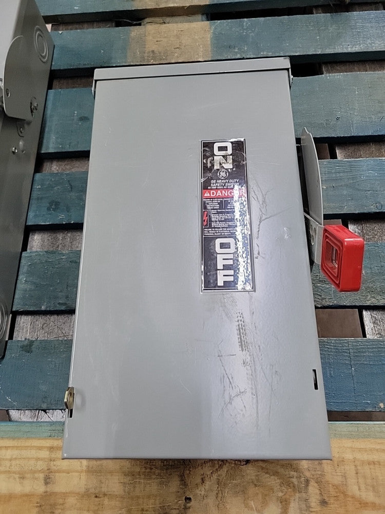 New no Box! GE THN3362R HEAVY DUTY NON-FUSIBLE SAFETY SWITCH 600V 3 POLE OUTDOOR