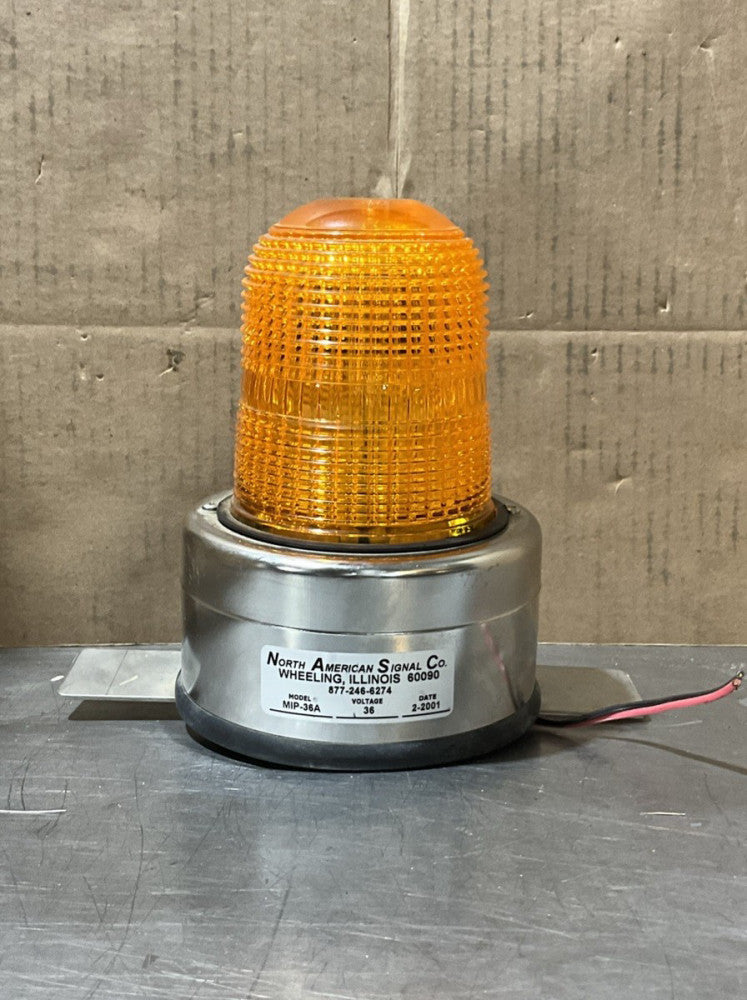 North American Signal Co. Light MIP-36A