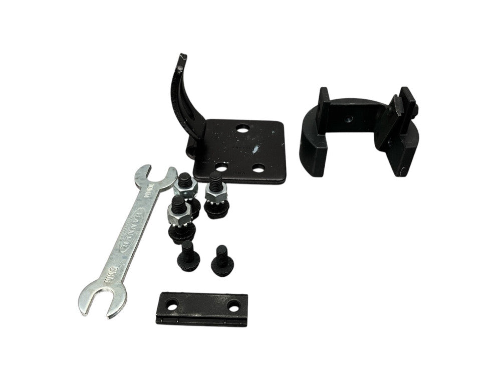 Banner LS Accessory Bracket Center Mount Steel Black 8 Gauge EZLSA-MBK-12 90989