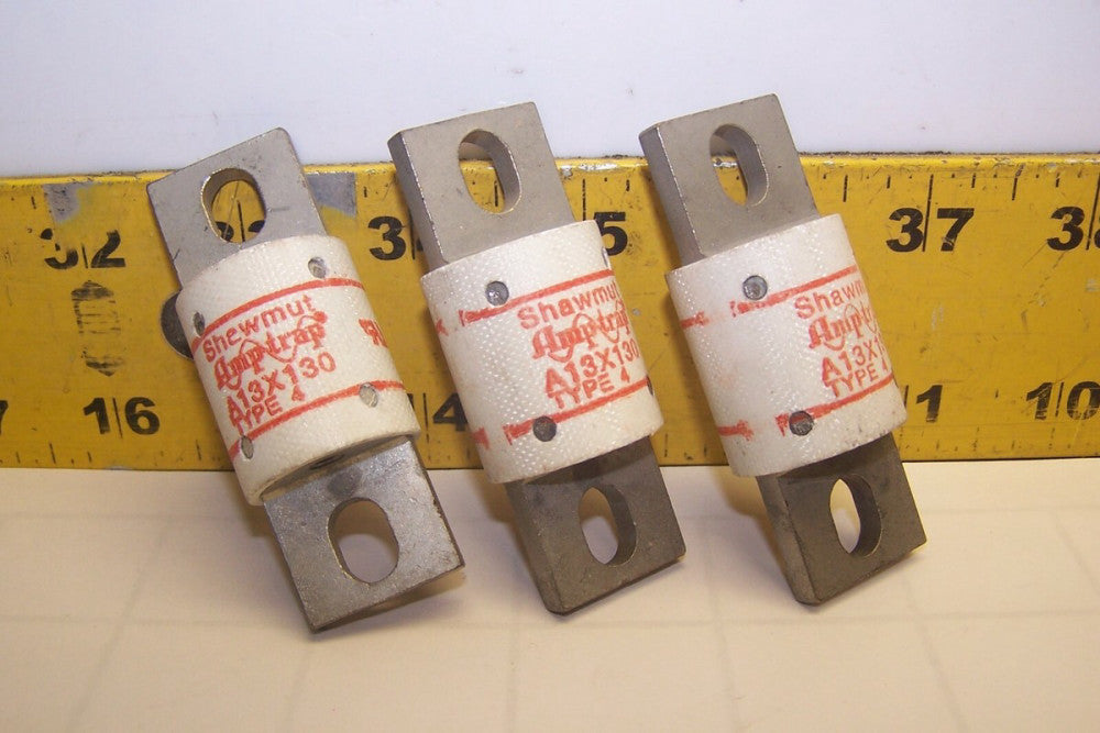 3) NEW GOULD SHAWMUT AMP-TRAP 130 AMP TYPE 4 FUSES 130 VAC A13X130  LOT OF 3