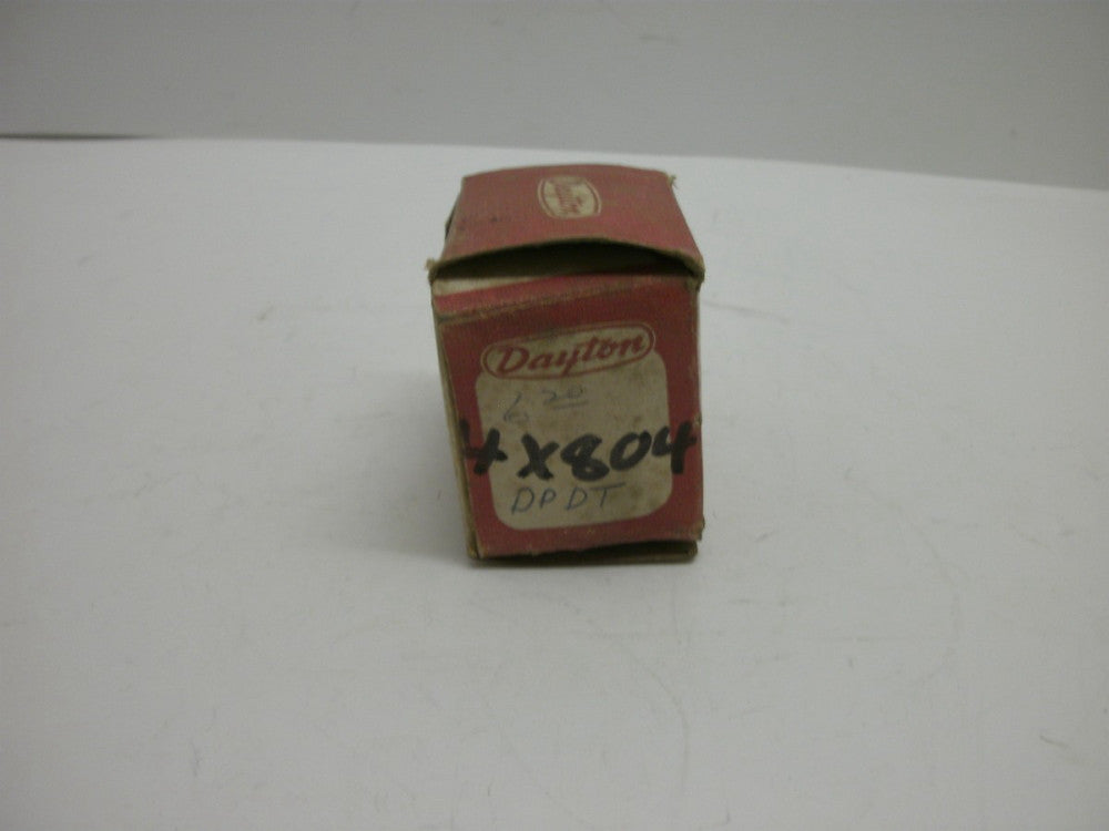 DAYTON 4X804 GENERAL PURPOSE RELAY PLUG-IN 8-BLADE ANGLE 24 VAC NEW IN BOX