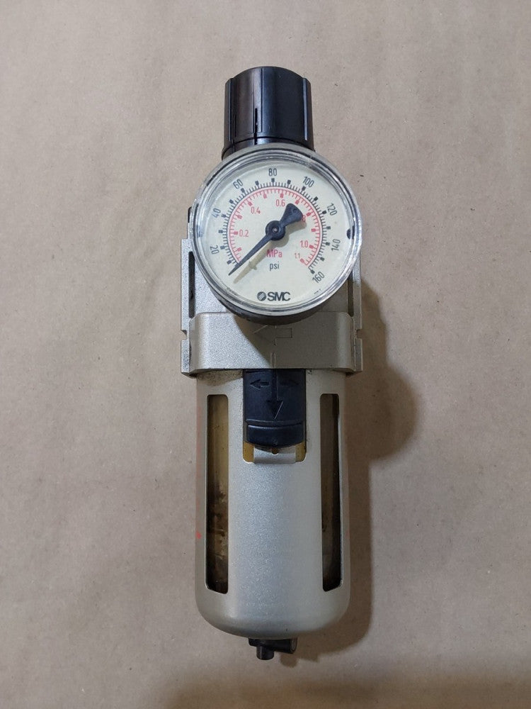 SMC AW40-N04-RZ PNEUMATIC AIR PRESSURE FILTER With SMC 0-160 PSI PRESSURE GAUGE