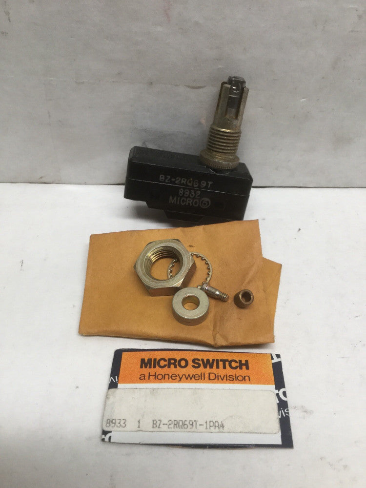 MICRONSWITCH BZ-2RQ69T-1PA4 Roller Limit Switch, 15A 125, 250 , 480 VAC