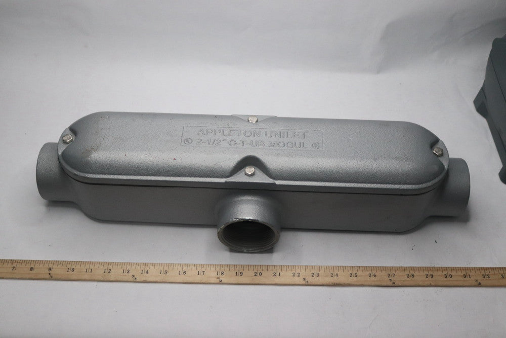 Appleton Conduit Outlet Body Type T 2-1/2" Mogul C-T-UB