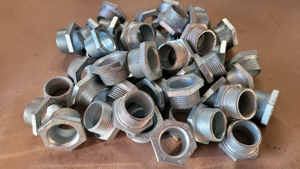 Lot Of 47 Thomas & Betts 843-TB 3/4" Conduit Chase Nipples