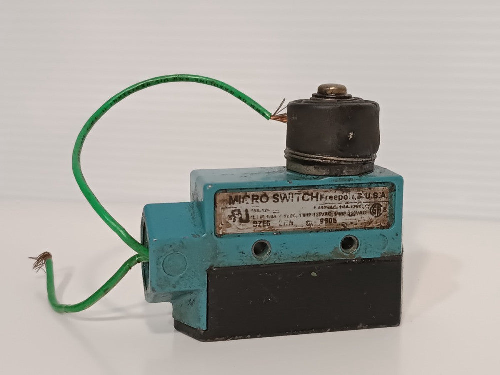 Honeywell Micro Switch BZE6-2RN Medium-Duty Plunger Actuator Limit Switch