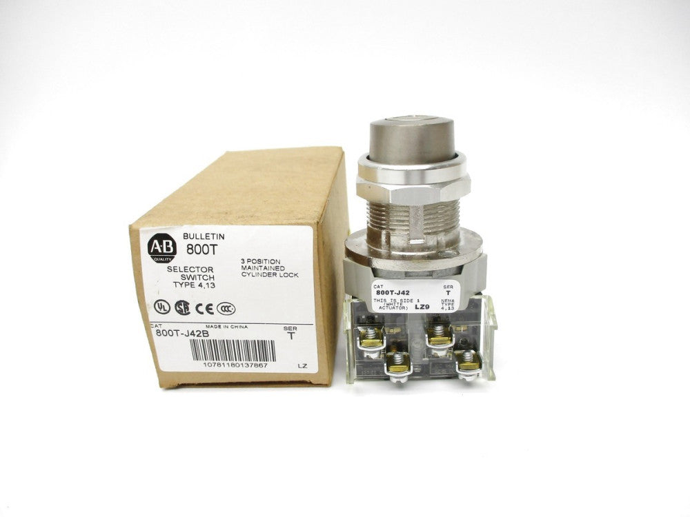 ALLEN BRADLEY 800T-J42B SER. T (W/O KEY) (BR/WH) NSMP
