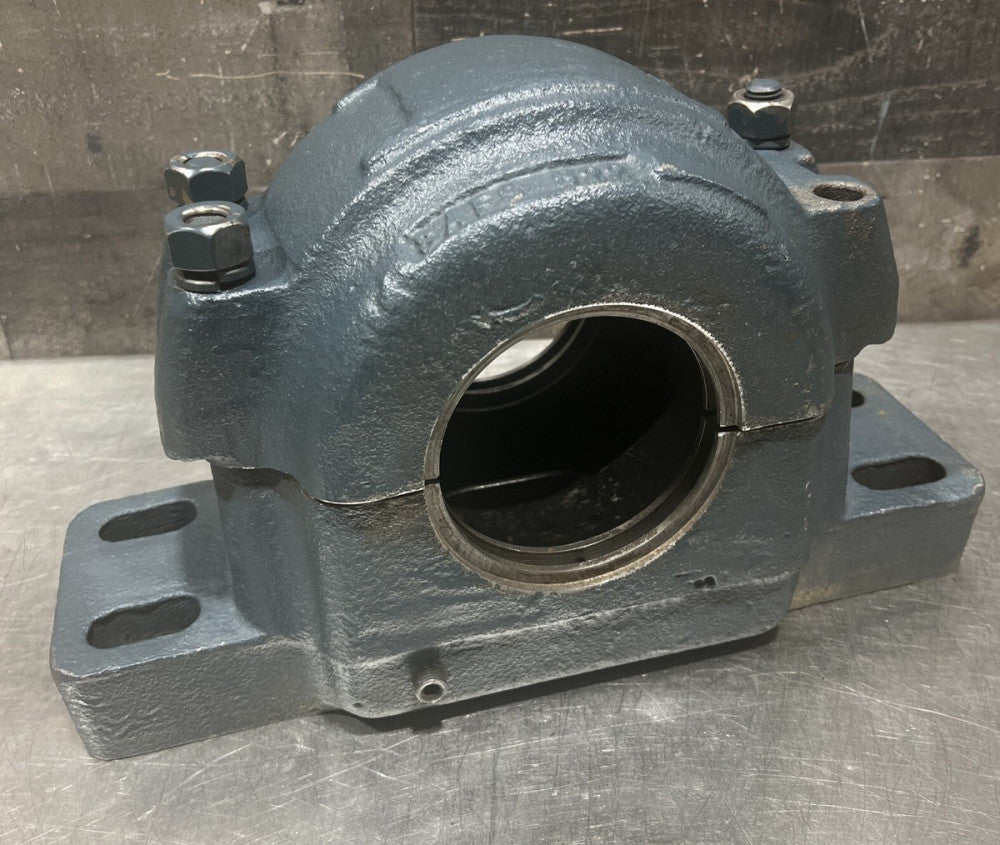 SKF SAFS 522 Pillow Block Housing - Four-Bolt Base, Split Pillow Block Nos