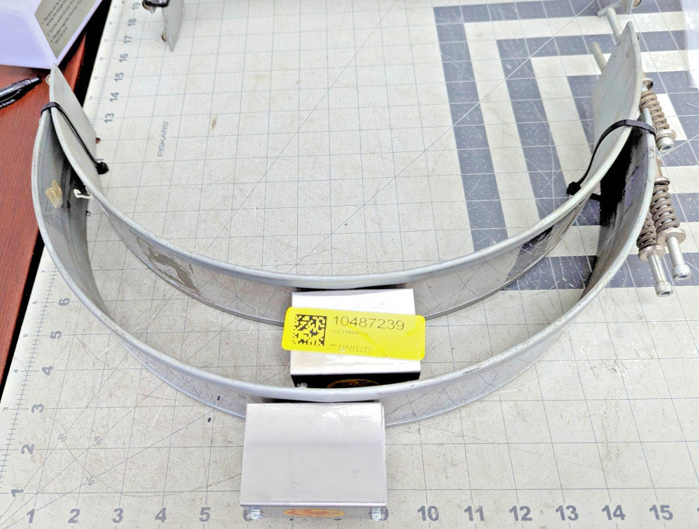 16” x 3” 2 Piece Mica Band Heater 3500W 575V MBH04988 Tempco 10487239 Uniloy [C2
