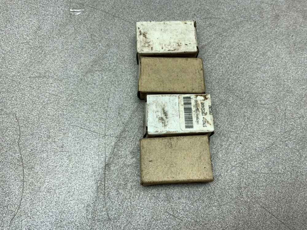 LOT OF 4 NEW IN BOX CUTLER HAMMER HEATER ELEMENT FH42