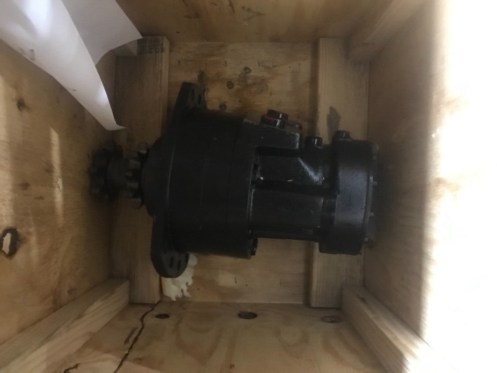 NEW HOLLAND CNH Case 84565752R Hydraulic Final Drive Motor – Reman