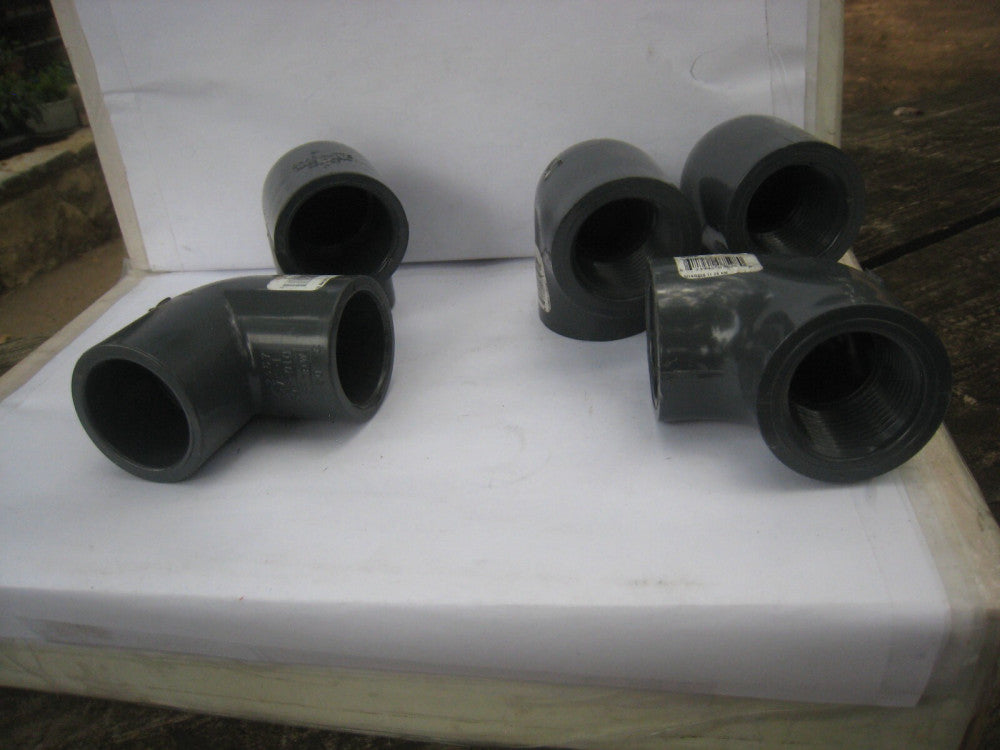 5 Charlotte Pipe  1" PVC SCH 80  90 Degree Elbow MIX 3-8302 THRED& 2- 8300  Slip