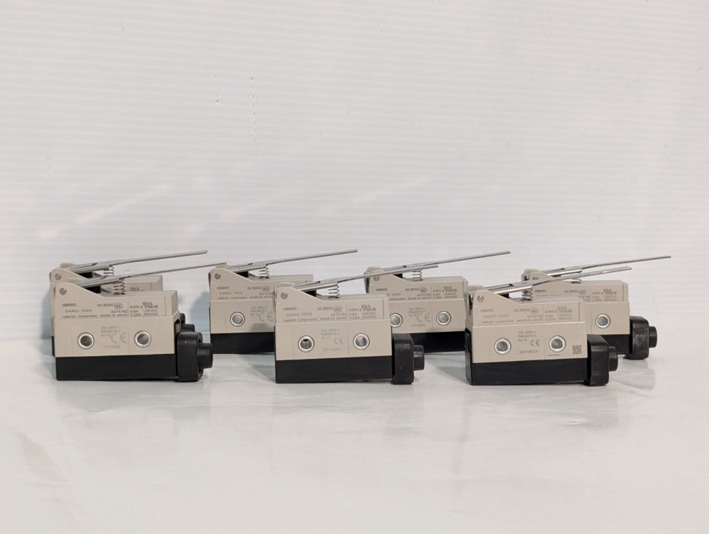 Lot of 7 Omron D4MC-1000 Enclosed Limit Switch with Hinge Lever, IP67, SPDT