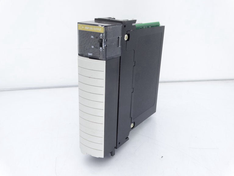 ALLEN BRADLEY 1756-OF8H SERIES A PLC MODULE