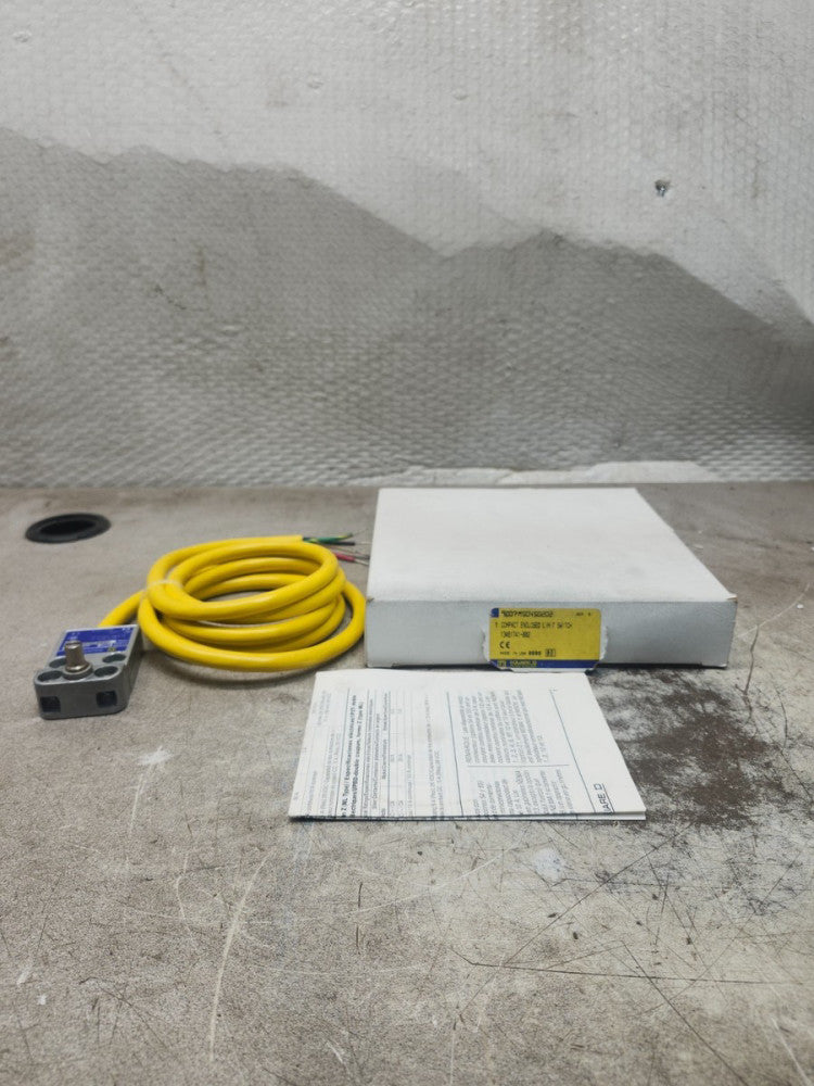 NEW SQUARE D COMPACT ENCLOSED LIMIT SWITCH 13461741-002  9007MSD4SD202