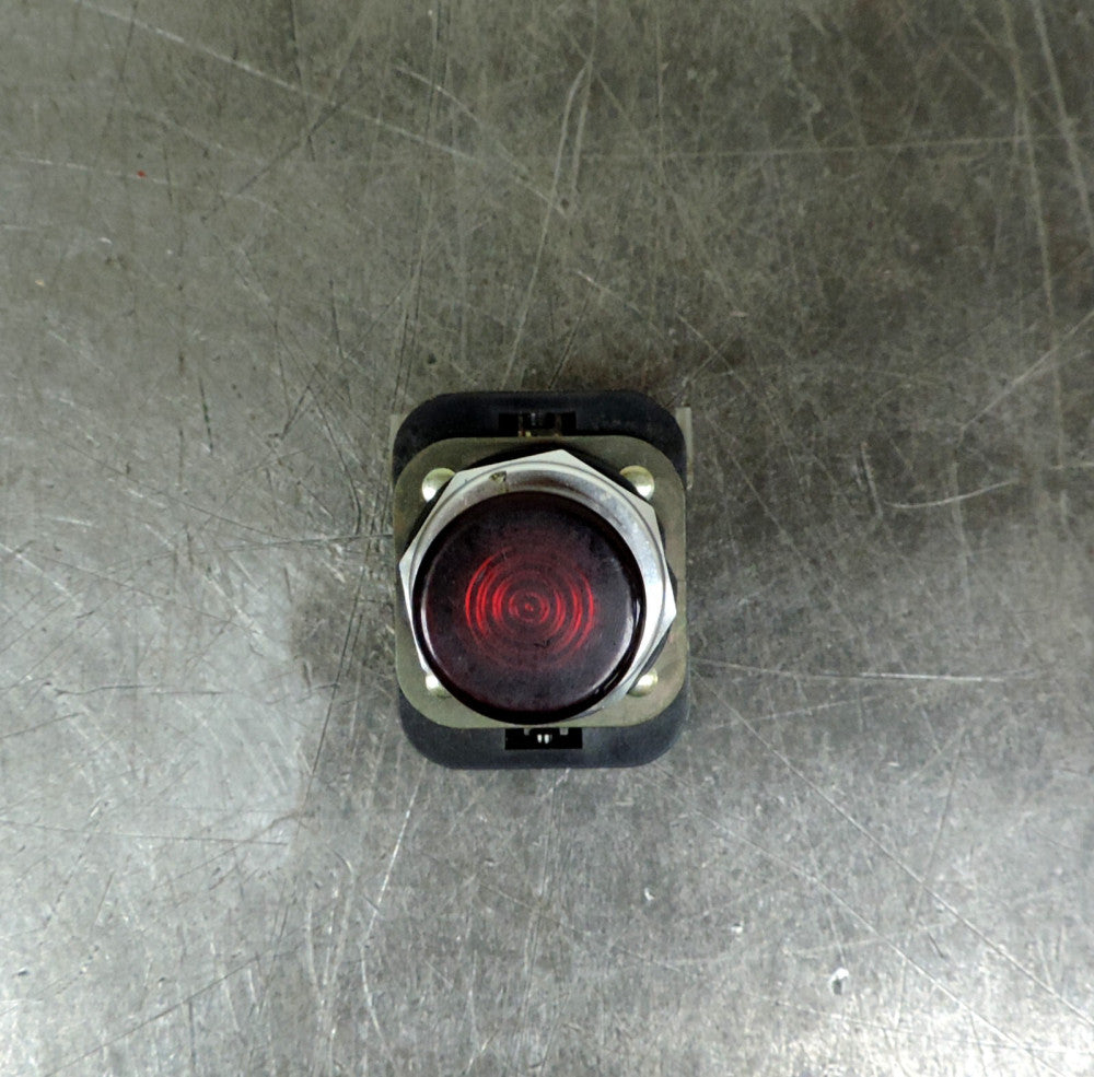 Allen Bradley Red  Push Button With Pilot Light 800T-PT16 Series T  Type 4,13