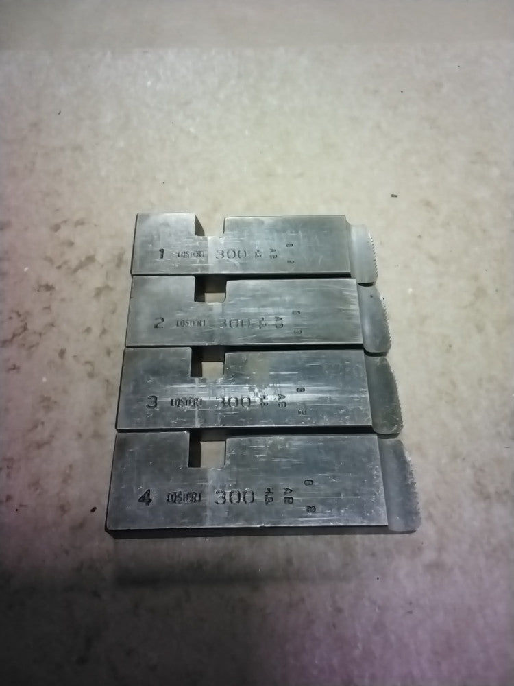 Oster 1/4-20 NC Series 300 Threading Dies #1,2,3,4