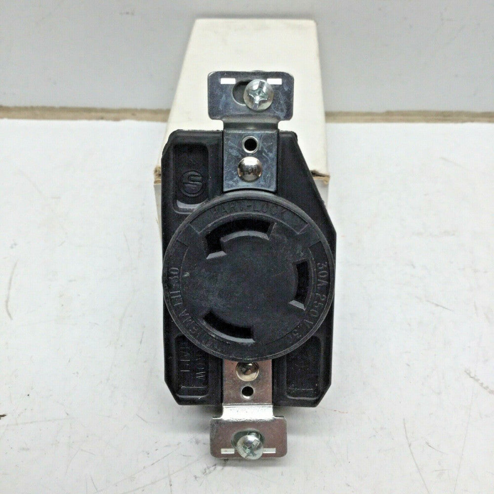 Arrow Hart Cooper L1130R Locking Receptacle 30A 250V 3P 3W L11-30R