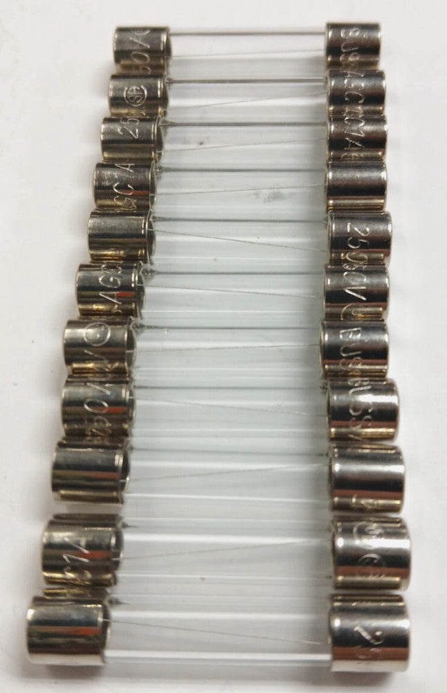 COOPER BUSSMANN GLASS FUSE AGC-1-R LOT OF 11 250 VOLT LENGTH 1-1/4" DIA 1-1/4"