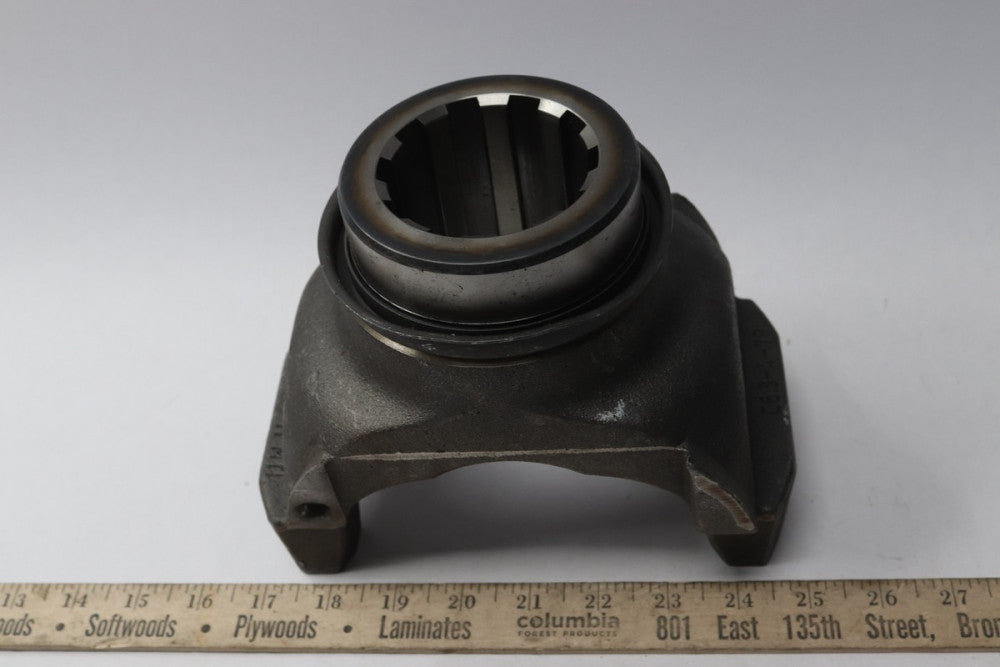 Series Bolt On 54 Spline End Yoke 1760HR