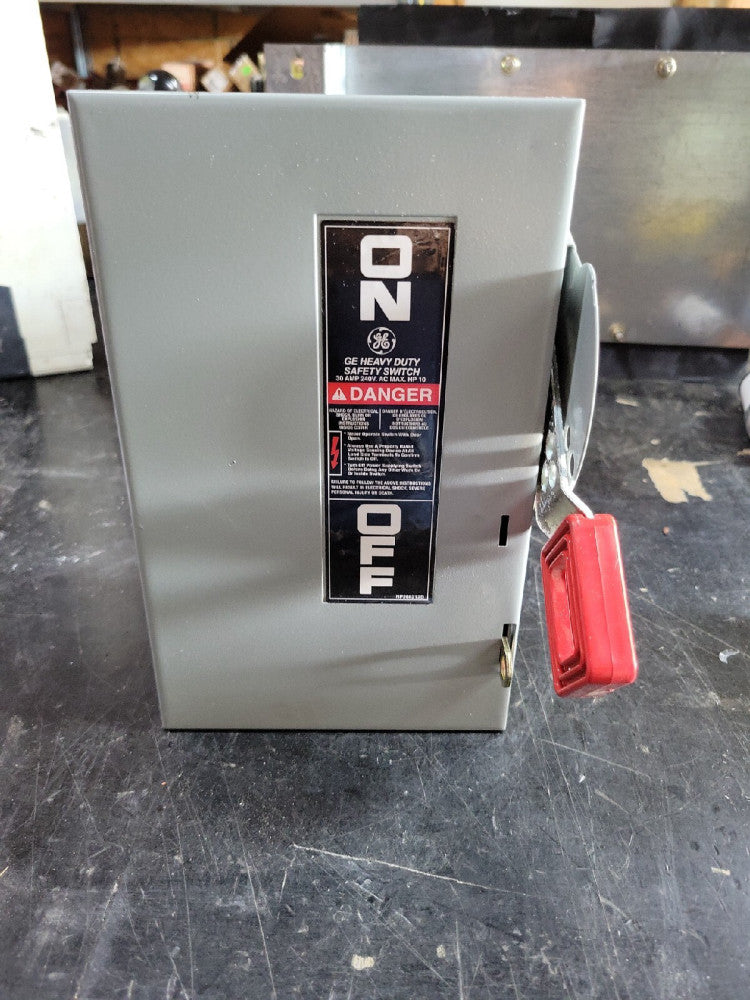 NEW NO BOX! GE THN3321 30A 3P 600V NON-FUSED INDOOR SAFETY SWITCH DISCONNECT 
