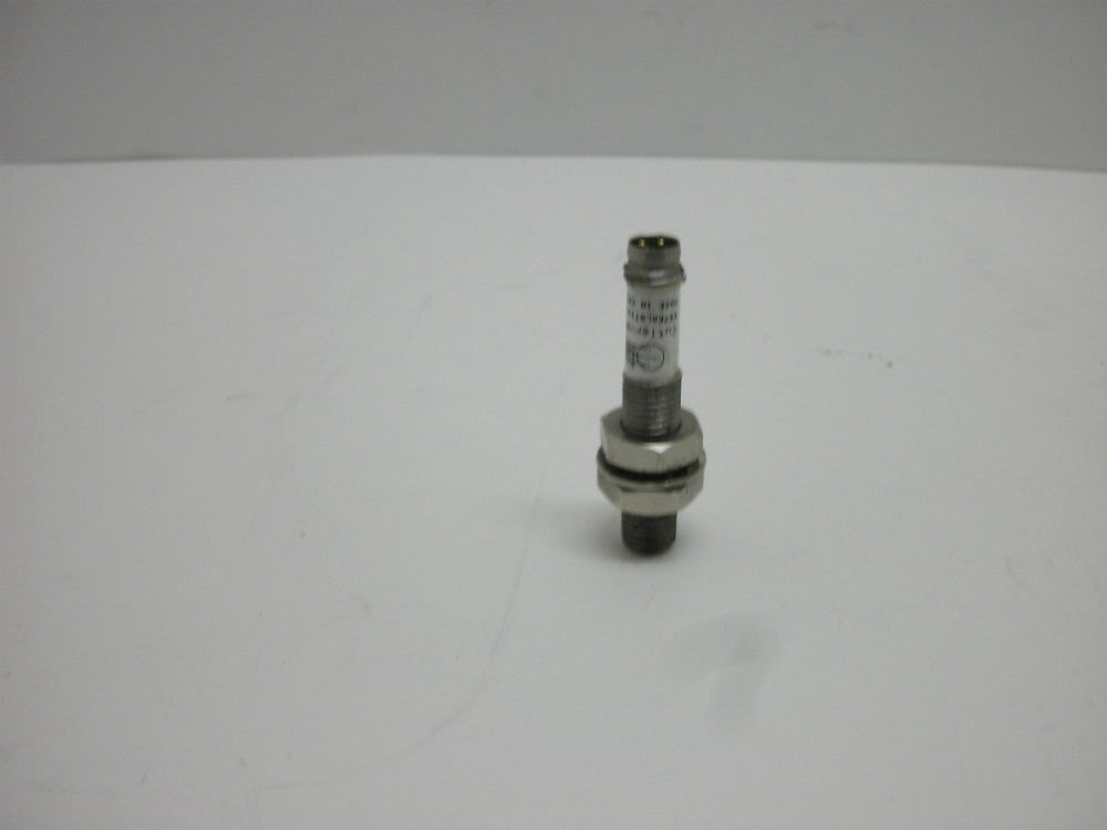 CUTLER-HAMMER E57EAL8T111SN SHORT BODY PROXIMITY SENSOR 8mm DIA 3W 10-30VDC