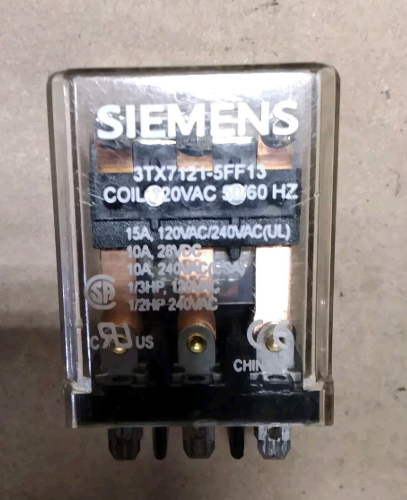 SIEMENS 3TX7121-5FF13 RELAY 3 PDT 15 AMP PLUG-IN 120 VAC 15A F71