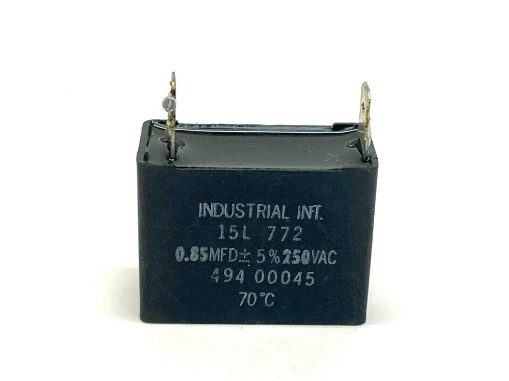 Industrial Int. 15L 772 Capacitor 0.85MFD 5 Percent 250V